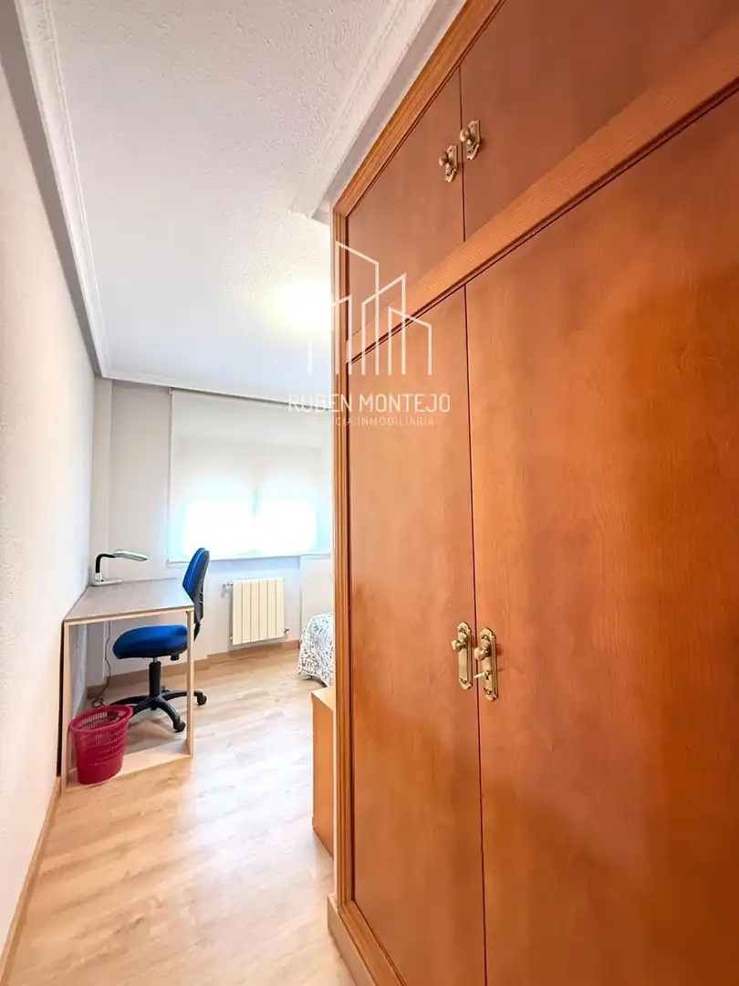 Habitación de Ático de alquiler en Salamanca con Calefacción, Terraza y Amueblado