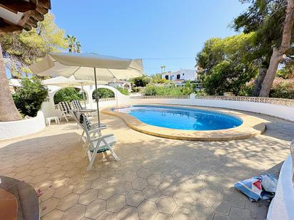 Piscina de Casa o xalet en venda en Calpe / Calp amb Jardí privat, Terrassa i Traster