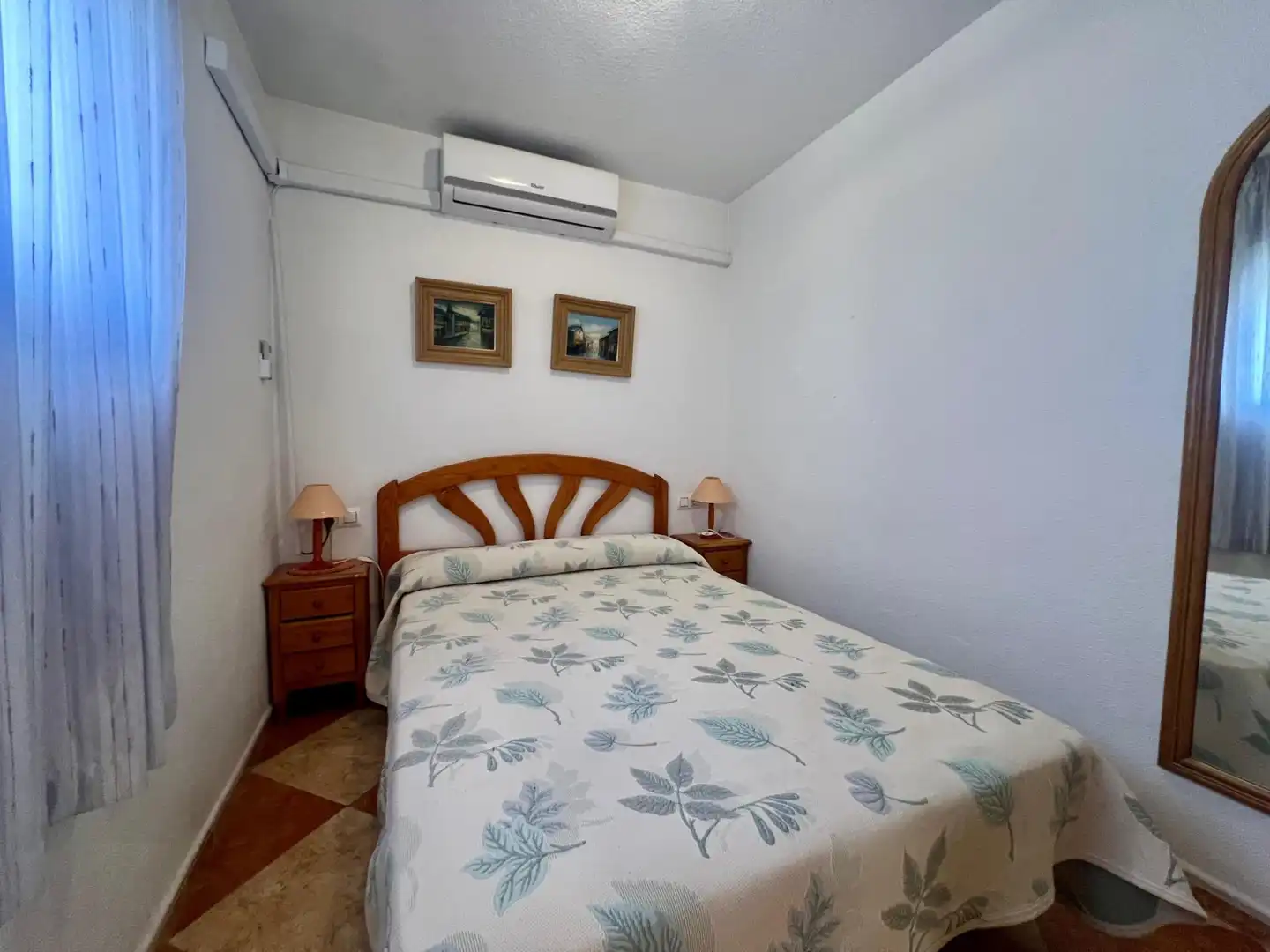 Habitación de Piso en venta en Benidorm con Aire acondicionado, Terraza y Amueblado