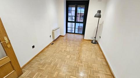 Foto 5 de Apartament en venda a Calle Azcarraga, El Postigo, Oviedo