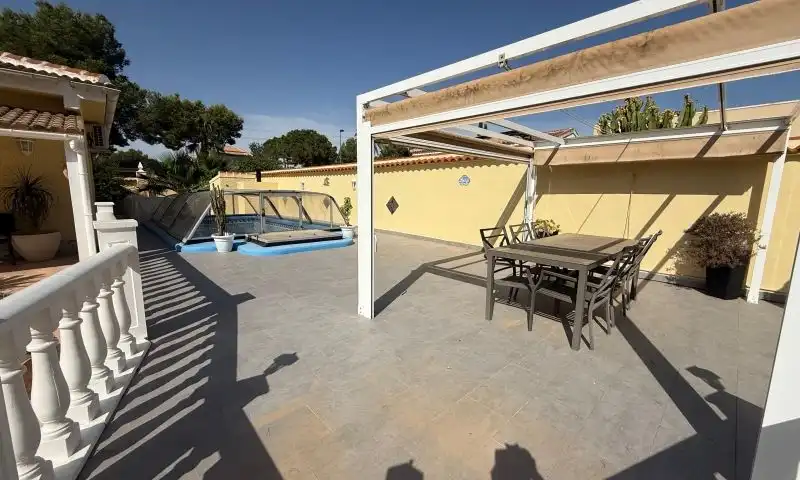 Terrassa de Casa o xalet en venda en Pilar de la Horadada amb Traster i Piscina