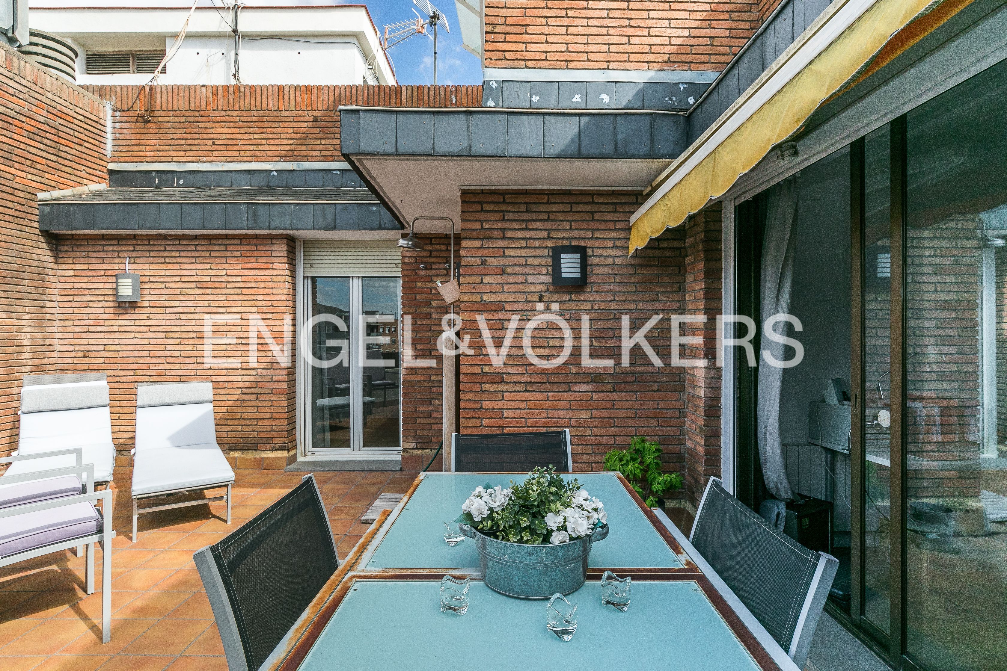 Terrace of Attic for sale in  Barcelona Capital  with Air Conditioner, Heating and Parquet flooring