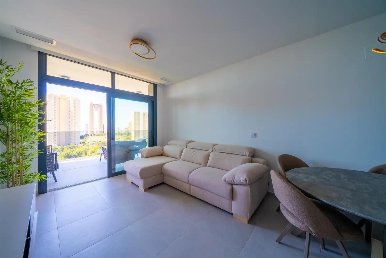 Apartamento con piscina en venta en Calle Calle Presidente Adolfo Suárez, 14, imagen 10