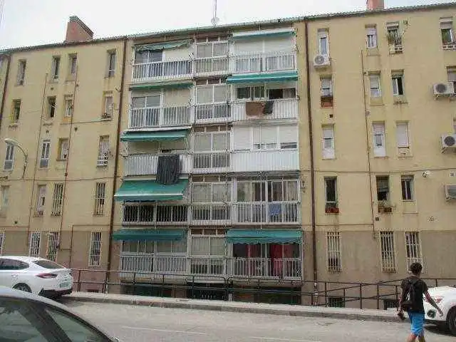 Vista exterior de Piso en venta en Madrid