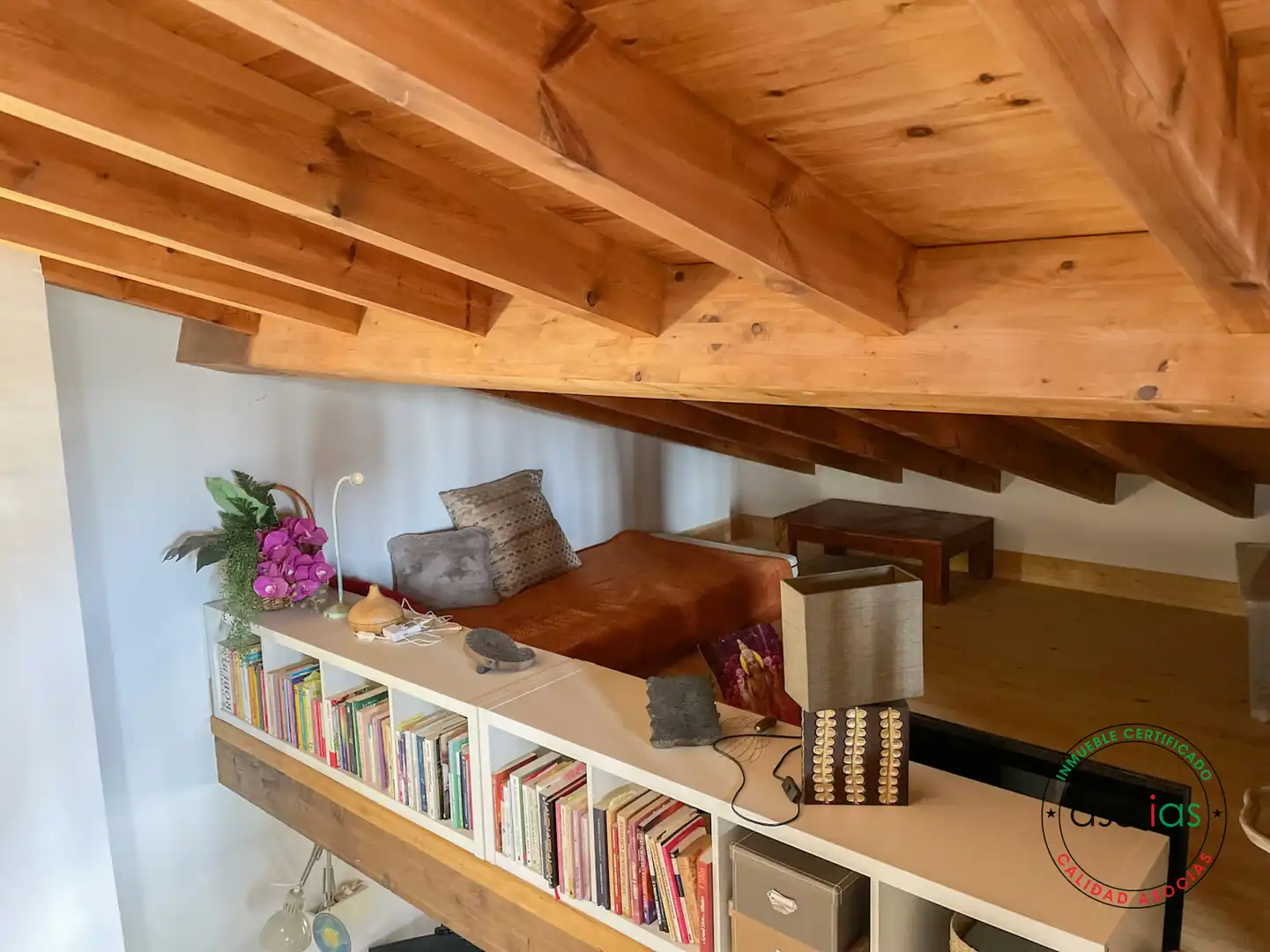Sala d'estar de Casa adosada en venda en Villaviciosa amb Calefacció i Jardí privat