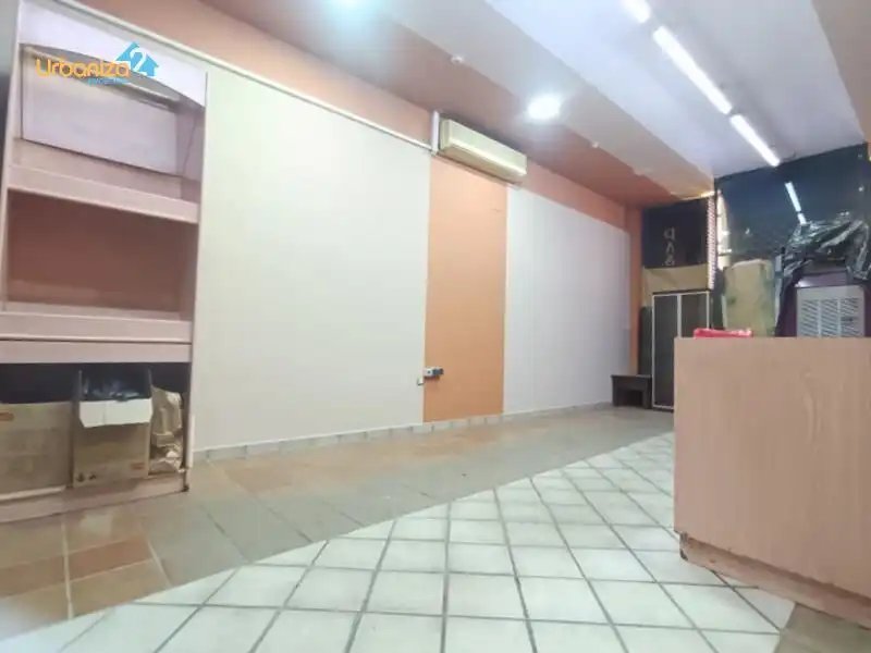 Gewerbefläche zur Miete in Calle ISIDRO PACENSE, imagen 4