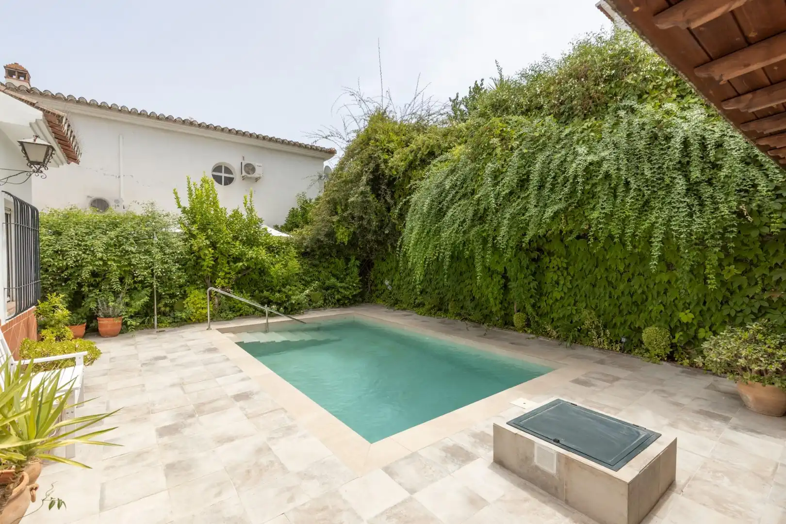Piscina de Casa o xalet en venda en La Zubia amb Aire condicionat, Calefacció i Jardí privat