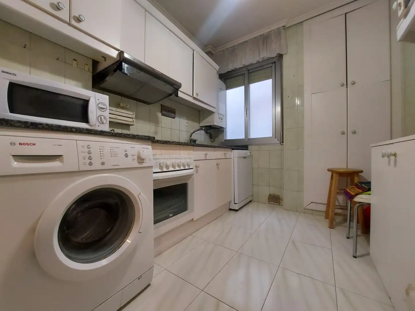 Kitchen of Flat for sale in  Logroño  with Heating, Parquet flooring and Balcony