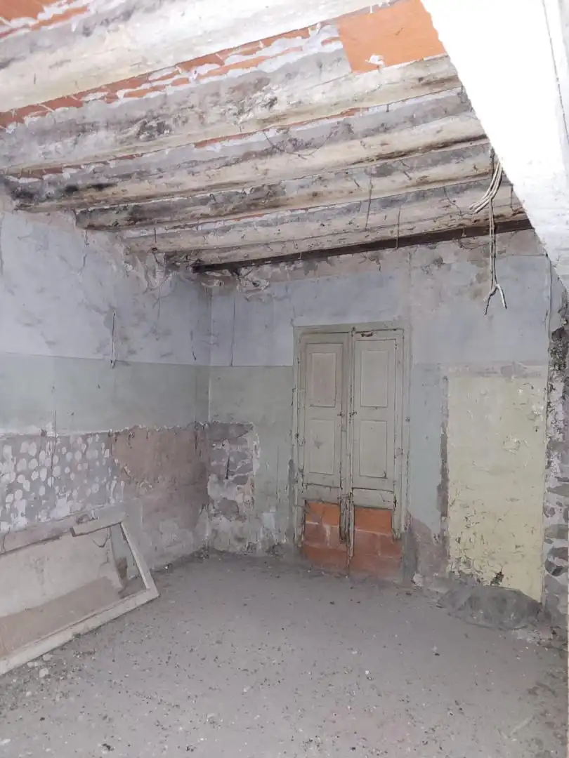 Buildings for sale in Del Marquès de Pere Portusa, 14, Sant Joan de les Abadesses