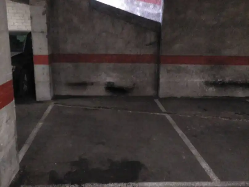 Parking of Garage for rent in Girona