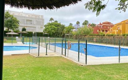 Piscina de Dúplex en venda en Rota amb Terrassa