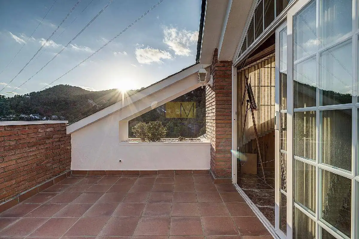 Terraza de Casa o chalet en venta en Vallirana con Aire acondicionado, Calefacción y Jardín privado
