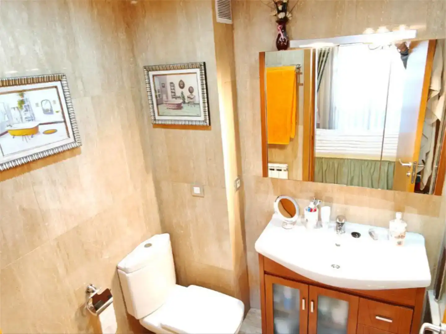 Baño de Piso en venta en Santurtzi  con Balcón