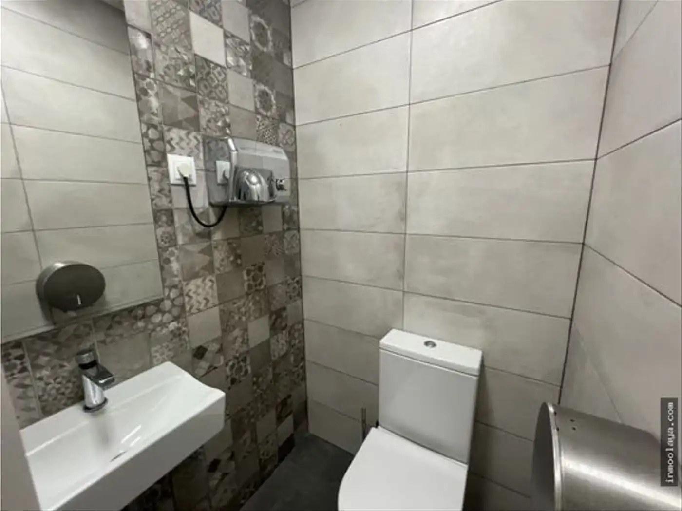 Business premises for transfer in Sants - Montjuïc, imagen 18