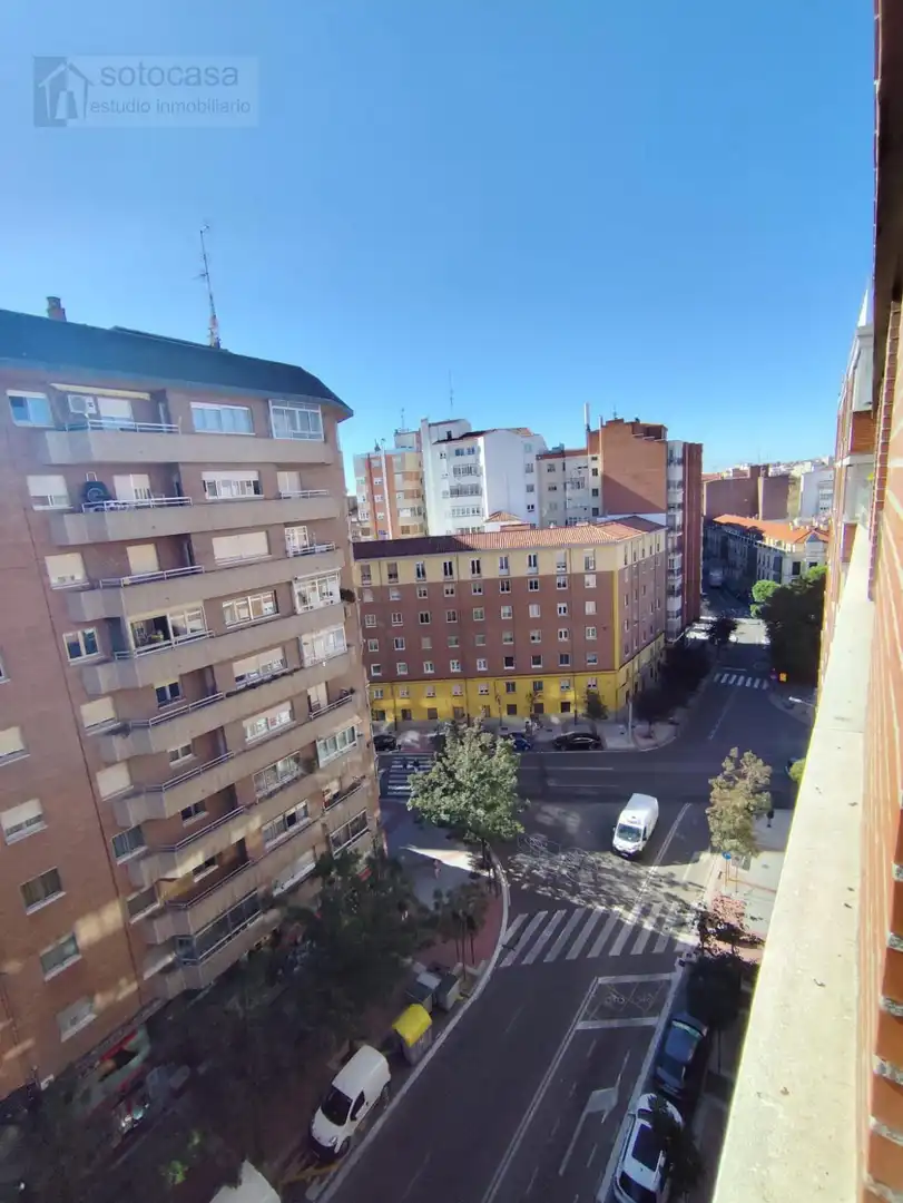 Exterior view of Attic for sale in Rondilla