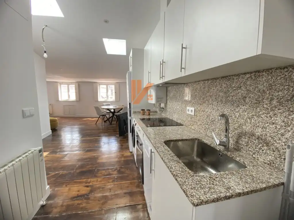 Küche von Loft zur Miete in Santiago de Compostela  mit Möbliert