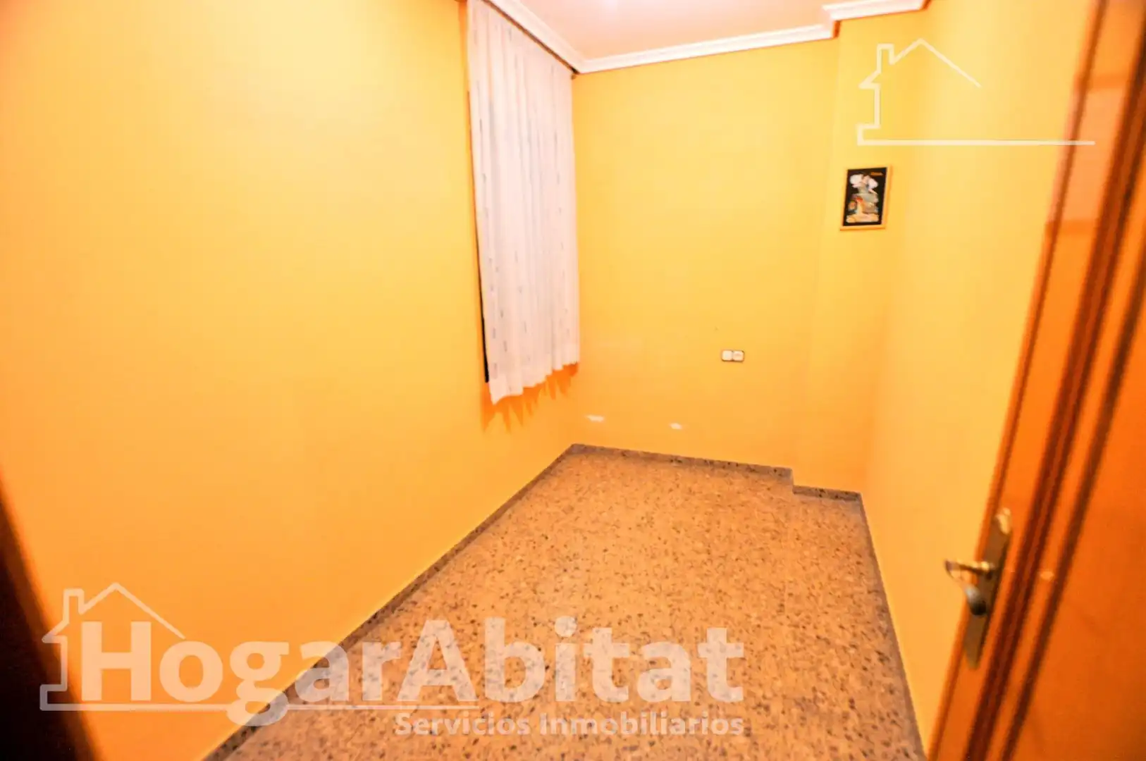 Habitación de Casa o chalet en venta en La Pobla de Vallbona con Terraza y Trastero