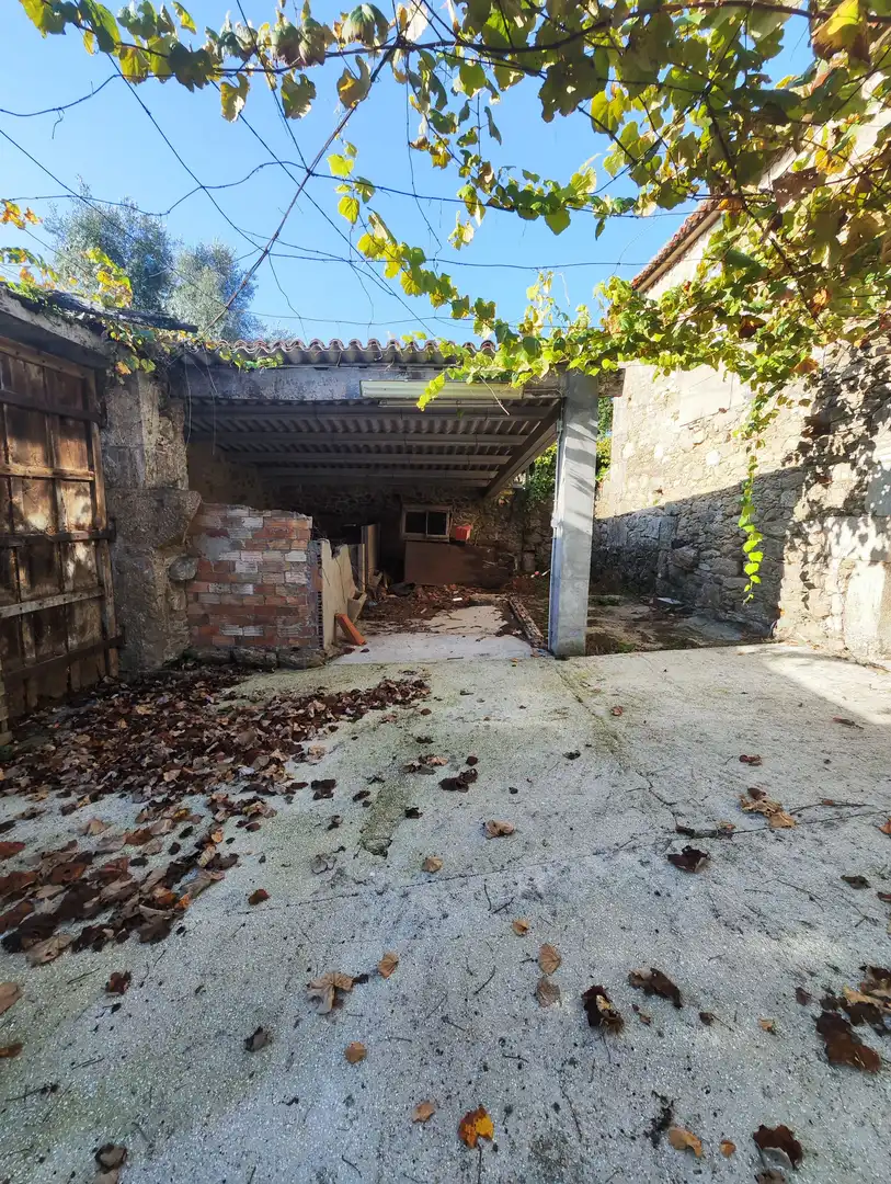 Vista exterior de Casa o xalet en venda en Silleda amb Calefacció, Parquet i Traster