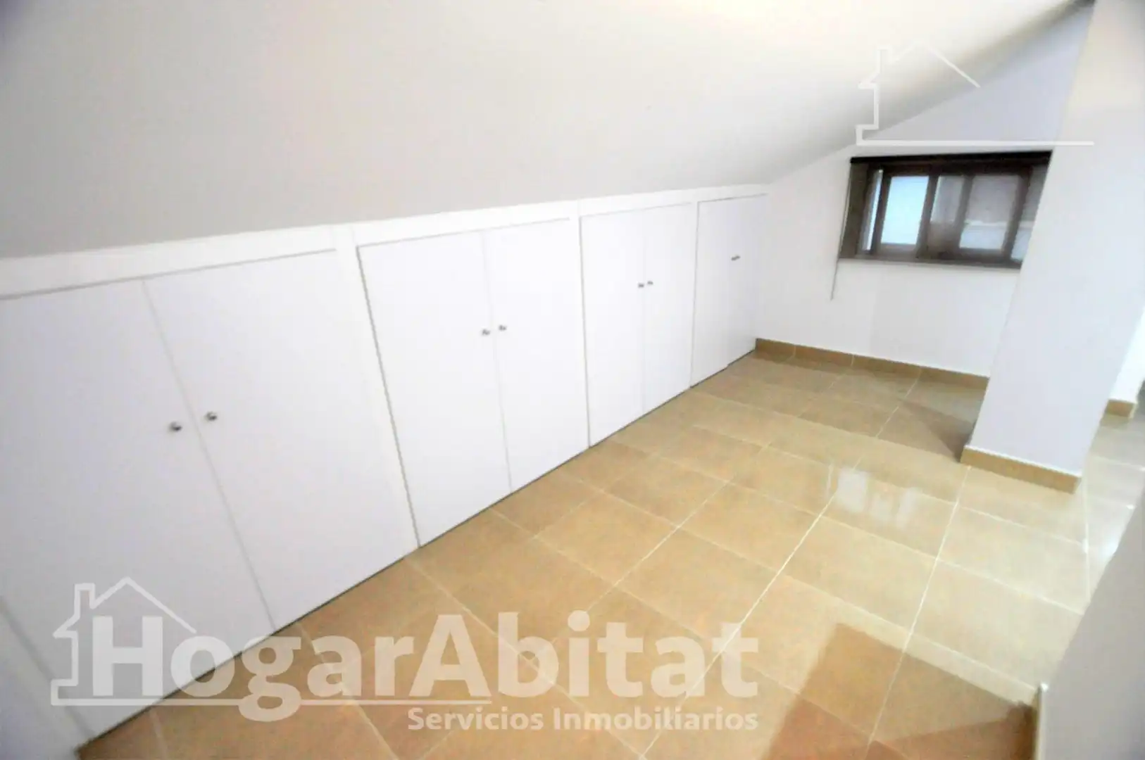 Bedroom of Attic for sale in Alcàsser  with Air Conditioner, Parquet flooring and Terrace