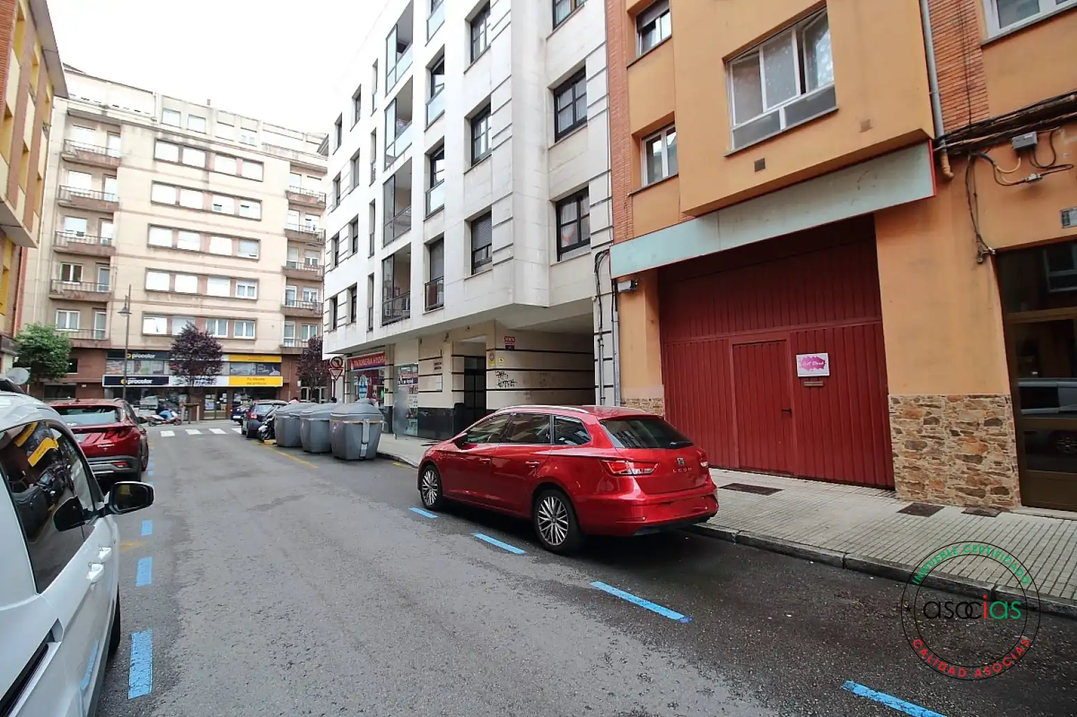 Aparcament de Pis en venda en Gijón  amb Calefacció, Parquet i Terrassa