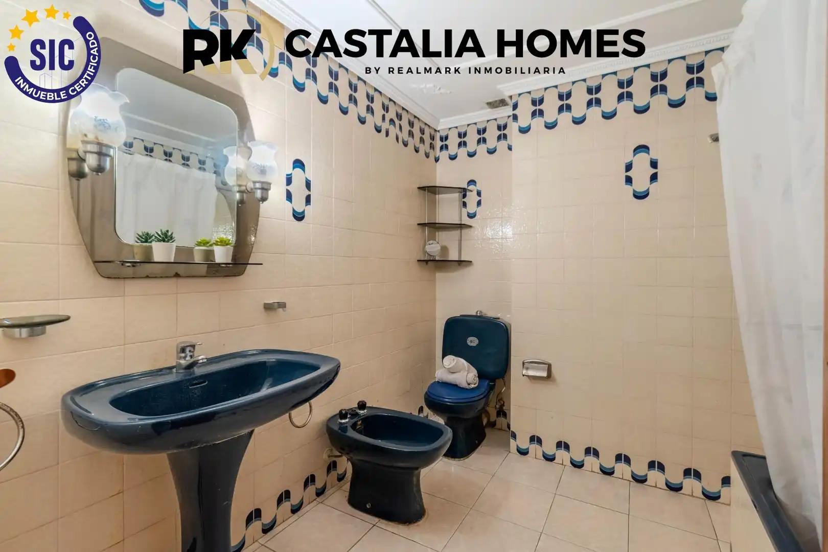 Vista exterior de Piso en venta en Castellón de la Plana / Castelló de la Plana con Amueblado y Balcón