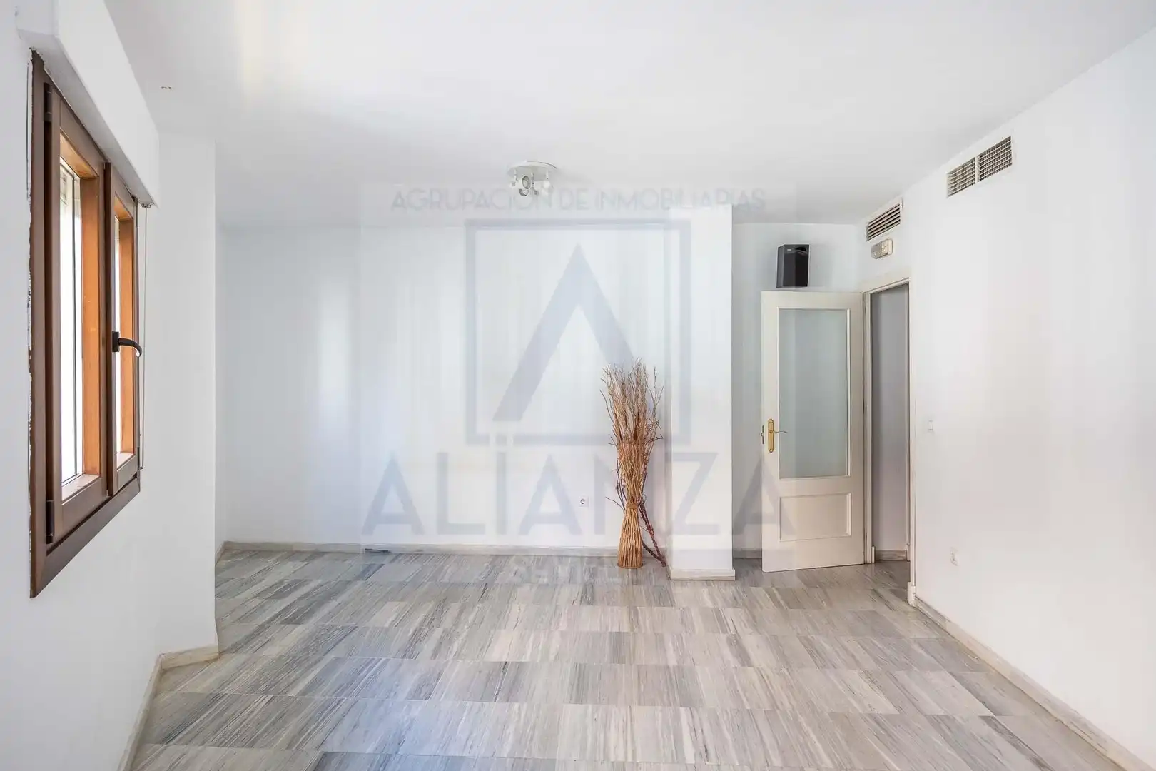 Sala de estar de Piso en venta en Camas con Aire acondicionado