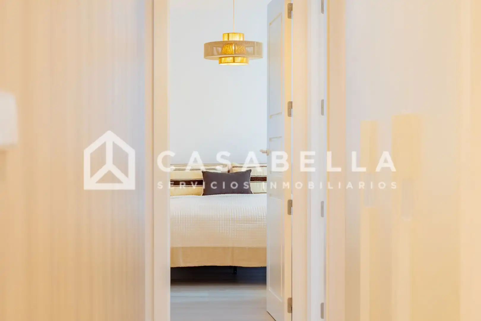 Bedroom of Flat for sale in Valencia  with Air Conditioner, Heating and Terrace