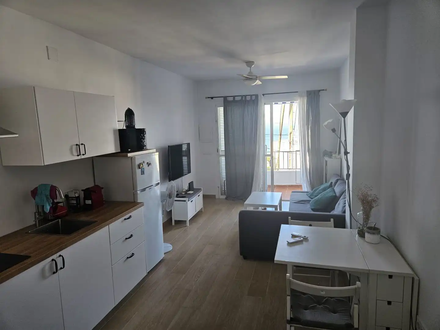 Sala d'estar de Estudi en venda en El Puerto de Santa María amb Aire condicionat i Terrassa