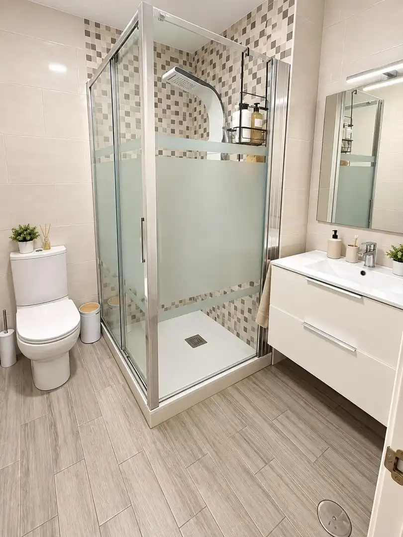 Terraced house for sale in Calle TIRSO DE MOLINA, imagen 9