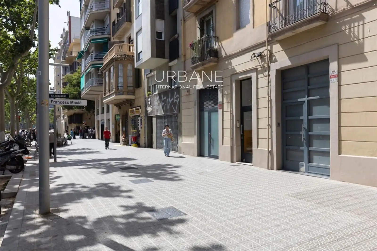 Außenansicht von Dachboden zum Verkauf in Barcelona mit Klimaanlage, Heizung und Terrasse