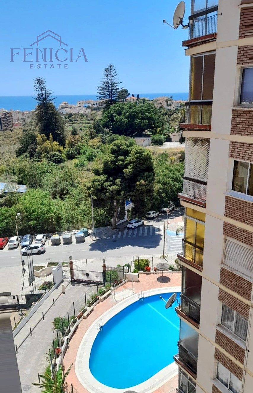 Vista exterior de Piso en venta en Almuñécar con Terraza y Piscina comunitaria