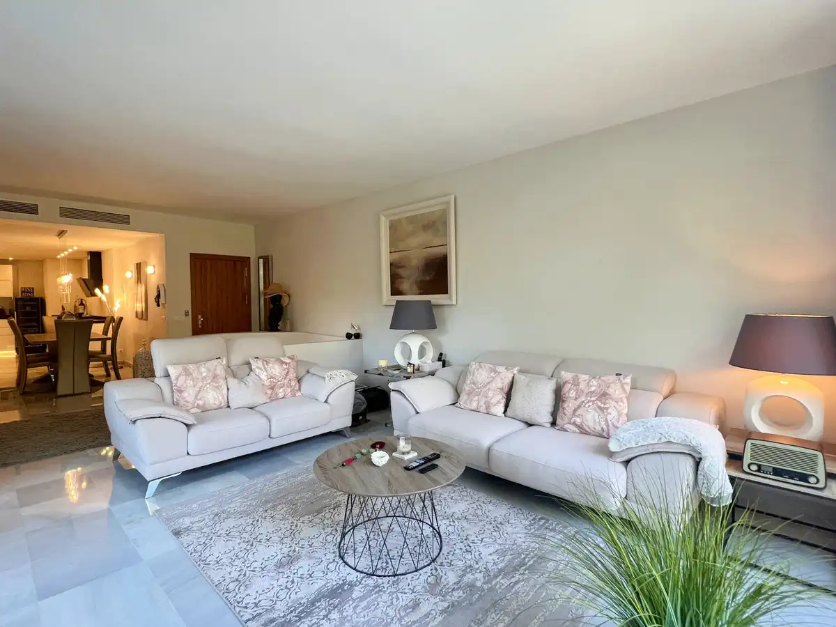 Apartament amb terrassa en venda a La Quinta, imagen 2