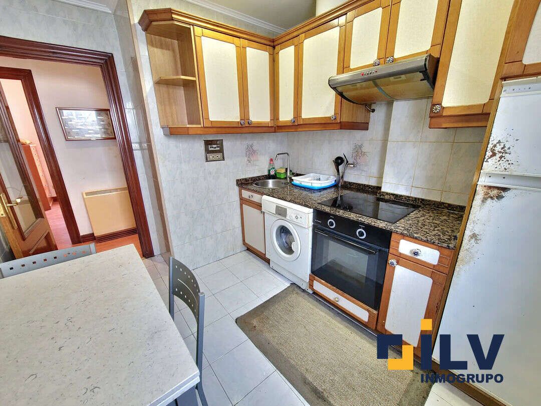 Kitchen of Flat for sale in Santurtzi   with Heating and Balcony
