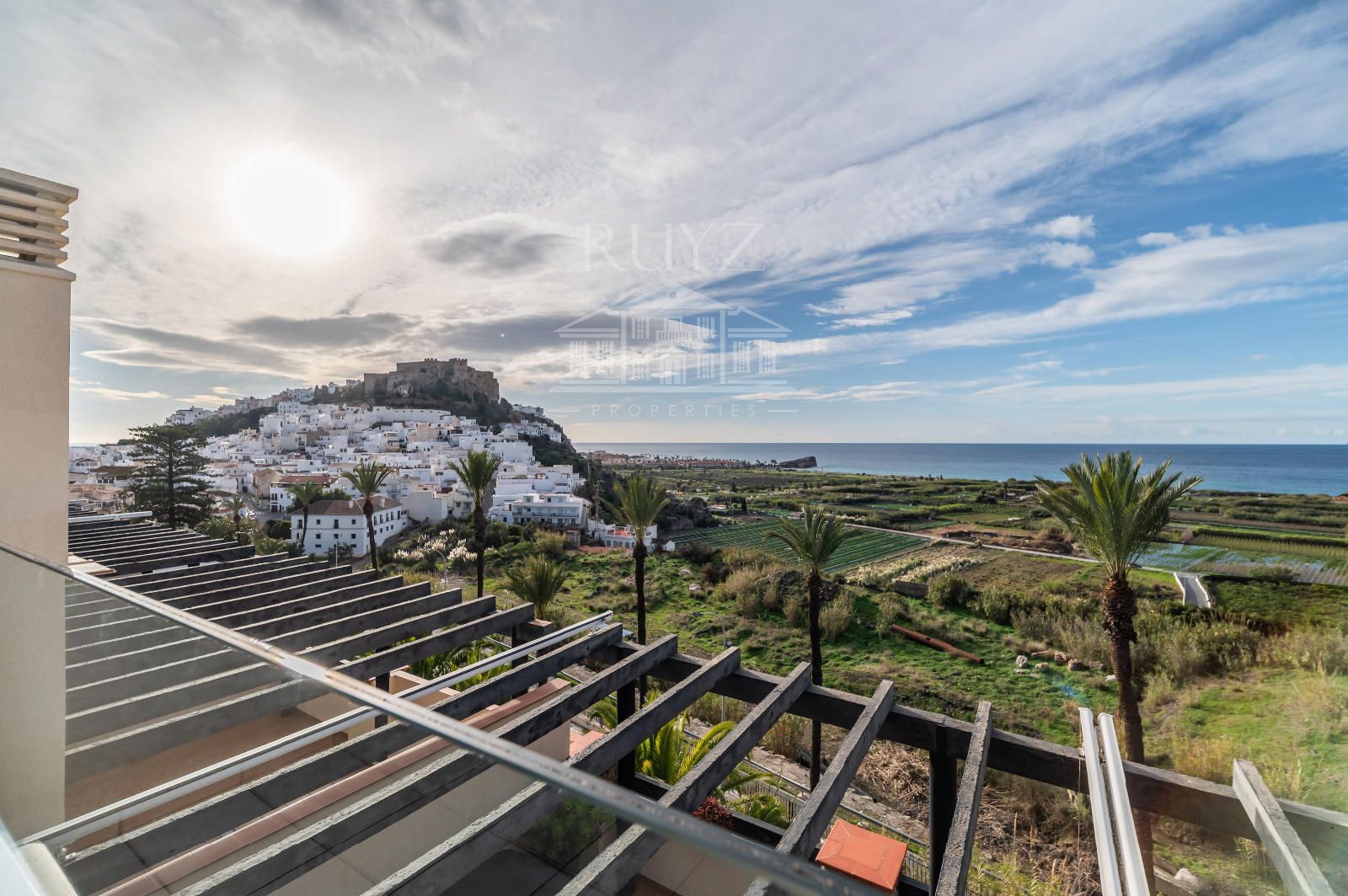 Vista exterior de Àtic en venda en Salobreña amb Aire condicionat, Calefacció i Terrassa