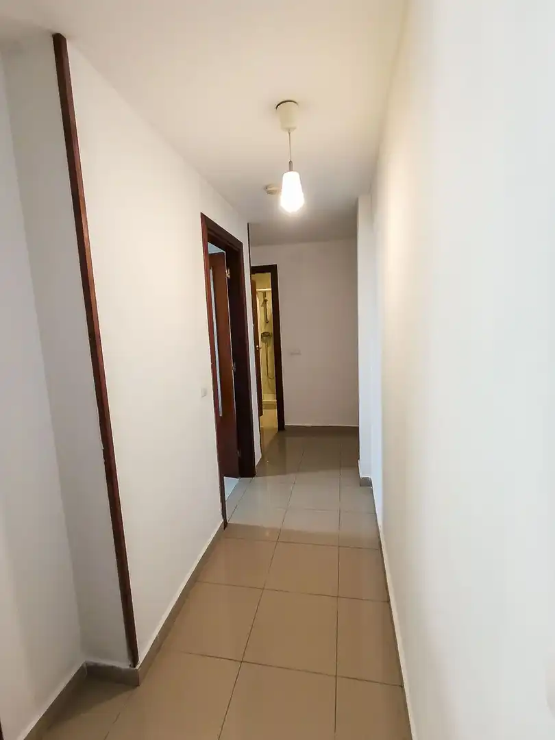 Wohnung zum Verkauf in Málaga mit Klimaanlage, Terrasse und Abstellraum