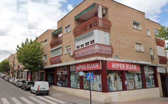 Vista exterior de Local en venda en Villaviciosa de Odón