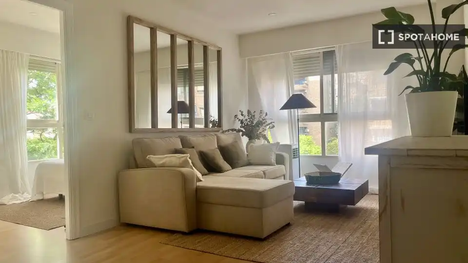 Living room of Flat for rent in Valencia  with Air Conditioner, Heating and Furnished