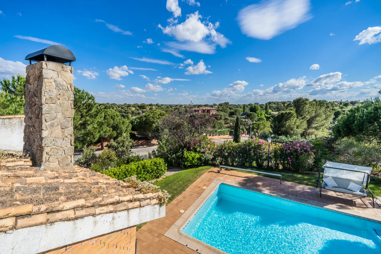 Piscina de Casa o chalet en venta en Las Rozas de Madrid con Aire acondicionado, Calefacción y Jardín privado