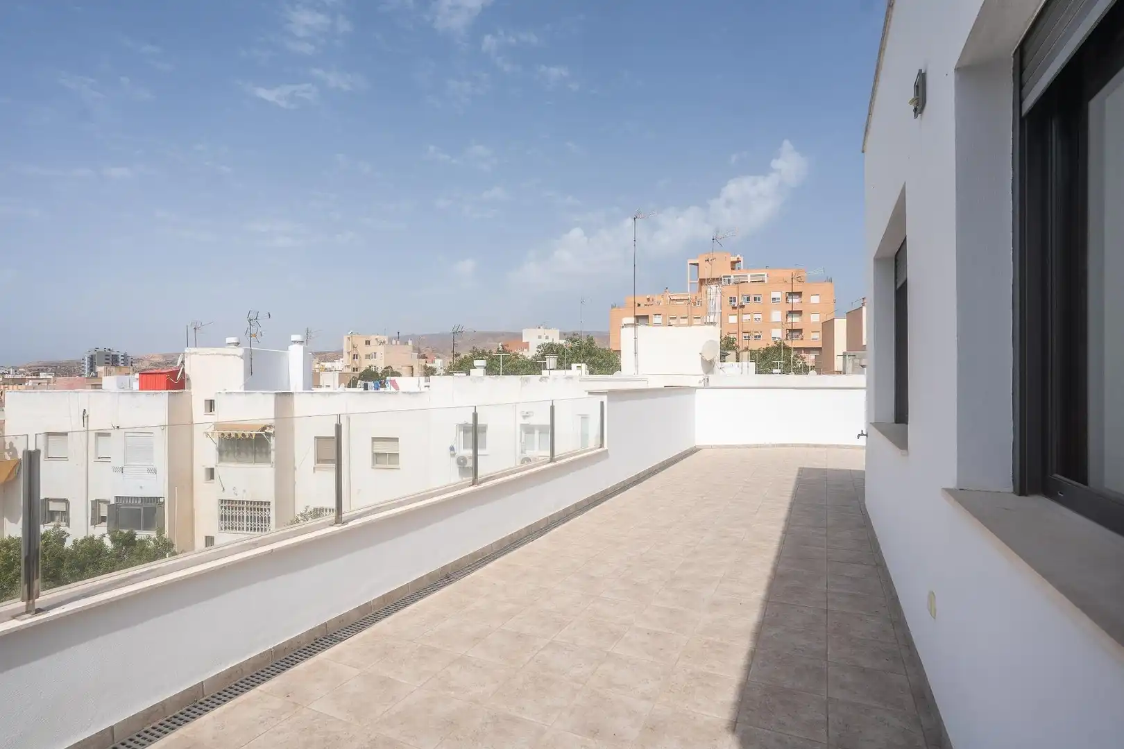 Terraza de Casa o chalet en venta en Almería con Aire acondicionado, Jardín privado y Terraza
