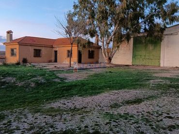 Casa rústica en venda a Valdepeñas