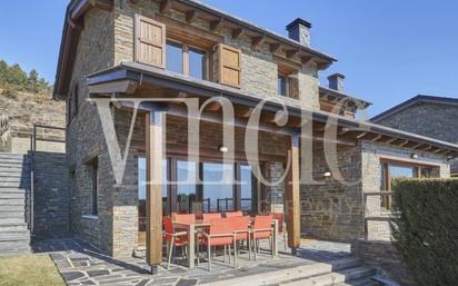 Exterior view of House or chalet for sale in Bellver de Cerdanya  with Heating, Private garden and Parquet flooring