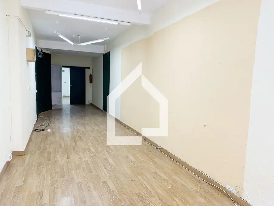 Local en venta en San Vicente del Raspeig / Sant Vicent del Raspeig con Parquet