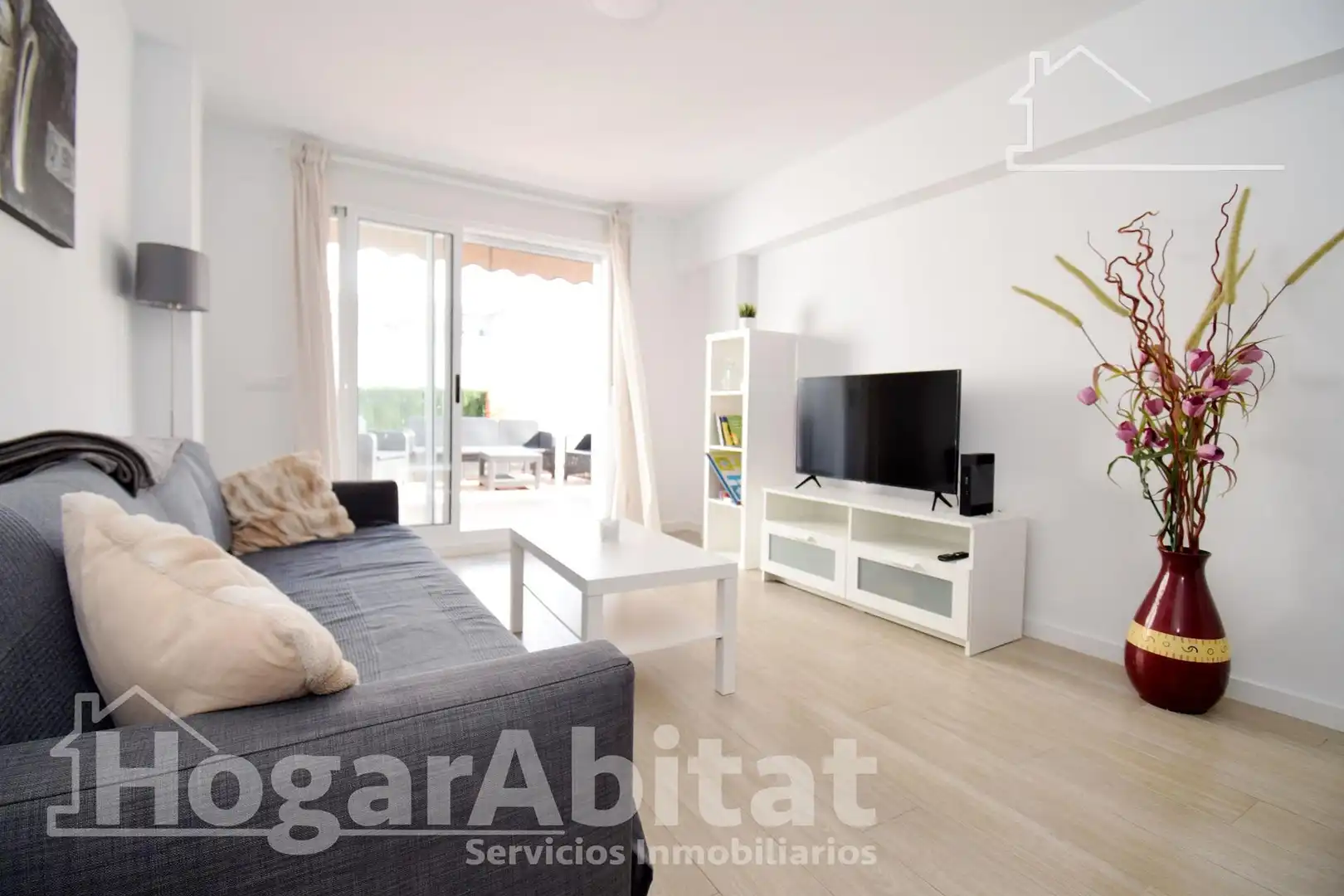Wohnzimmer von Dachboden zum Verkauf in Burriana / Borriana mit Klimaanlage, Heizung und Terrasse