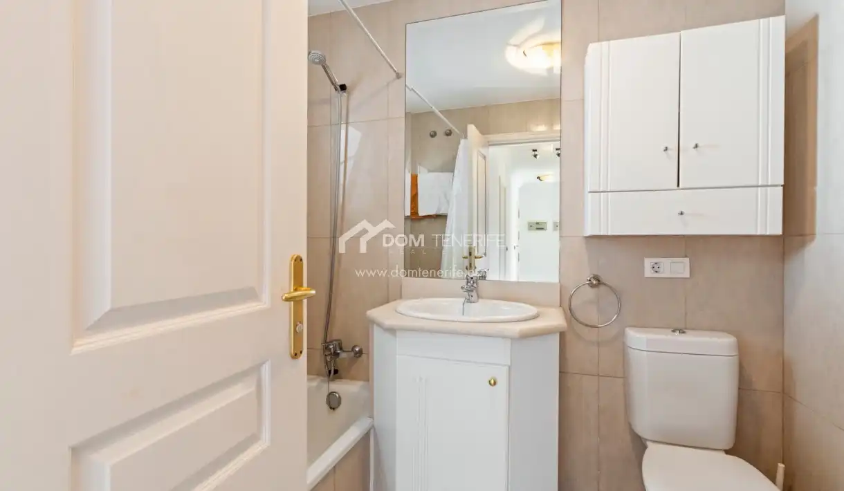 Flat with pool for sale in Costa Adeje, imagen 3