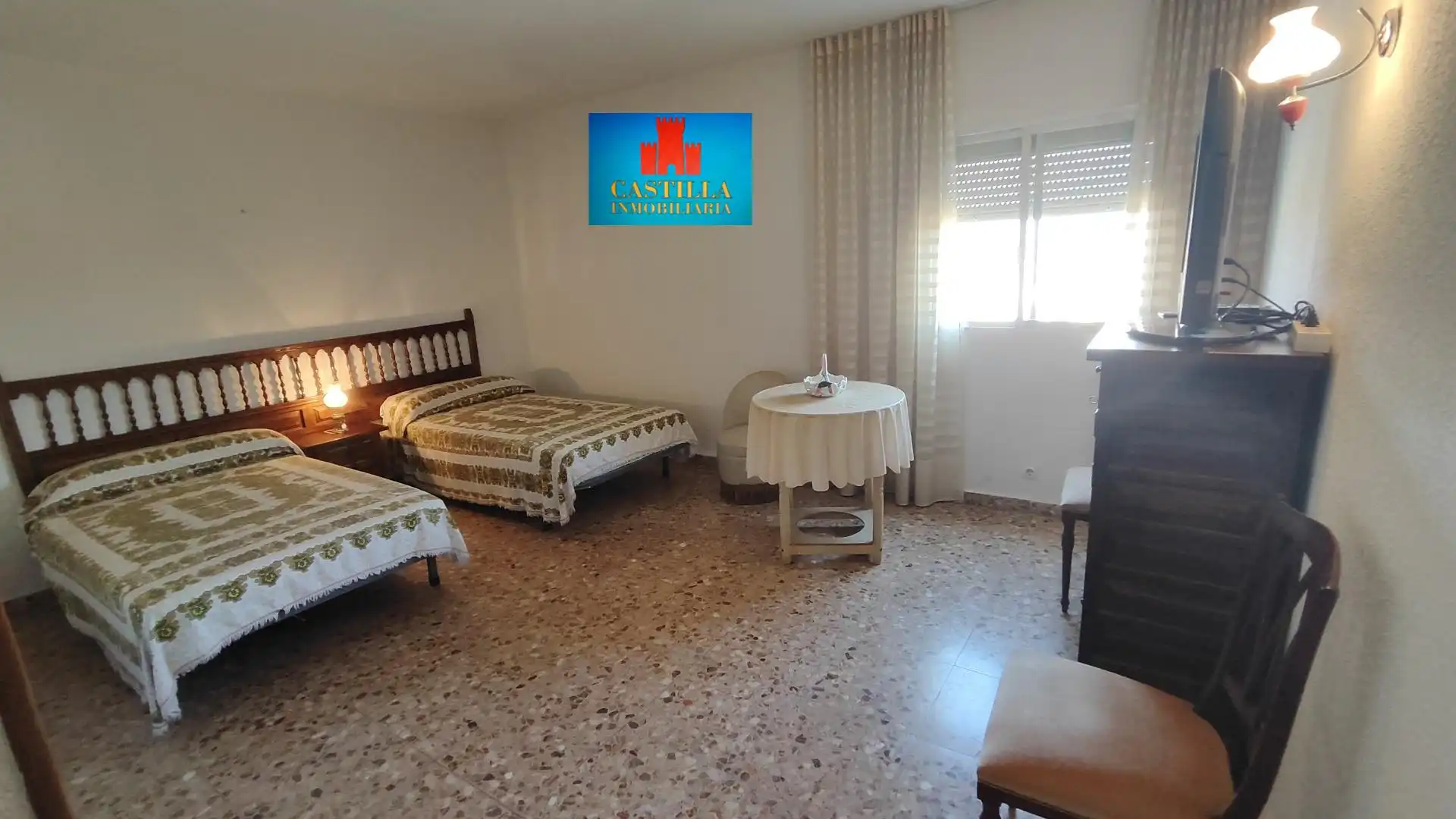 Habitación de Piso en venta en El Barraco  con Calefacción, Terraza y Amueblado