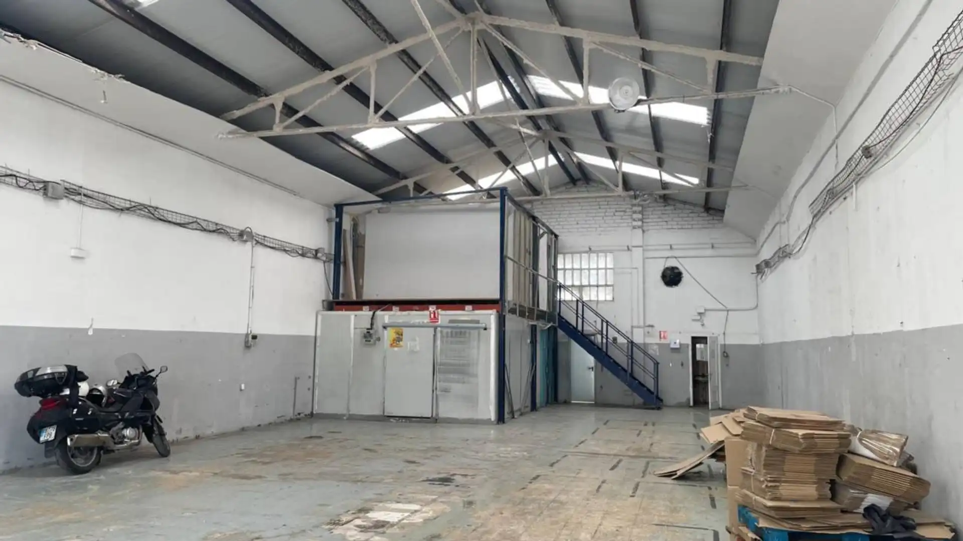 Nau industrial de lloguer en Cardedeu