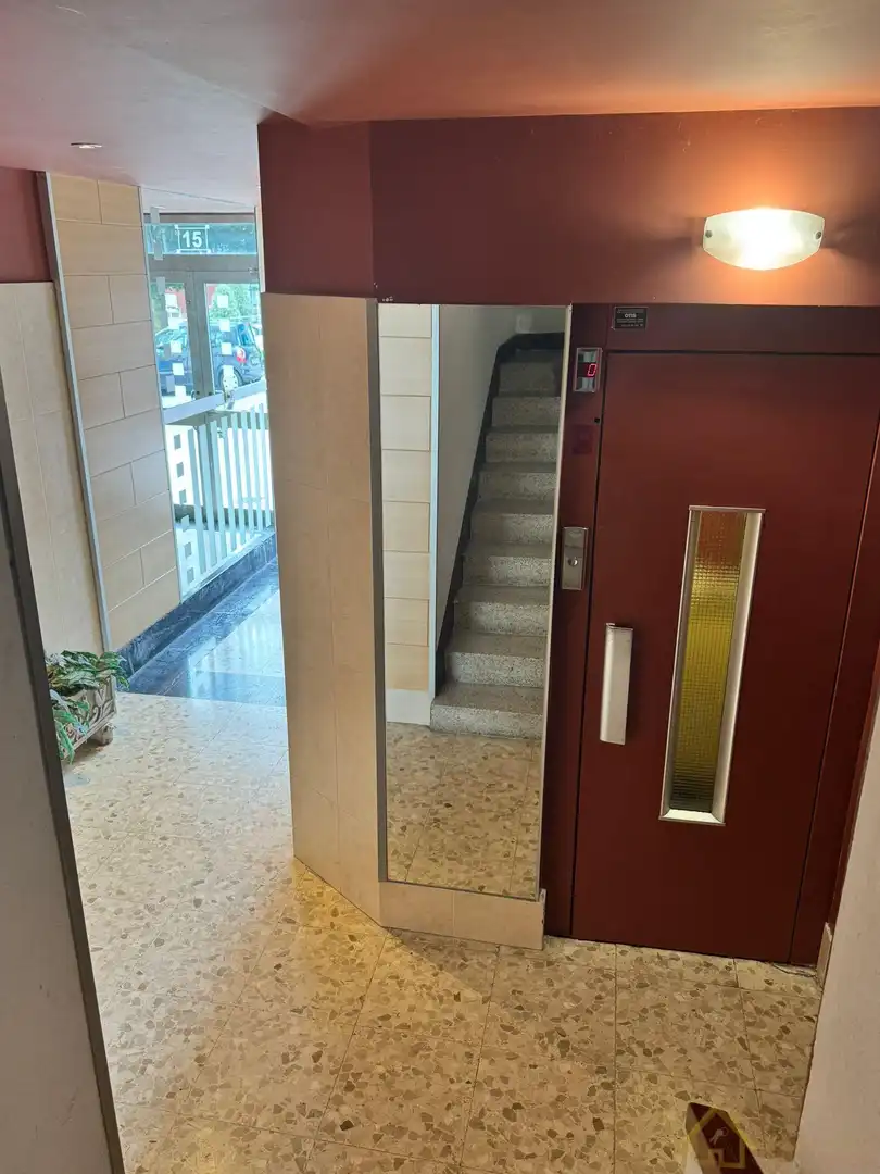 Piso en venta en Lugo con Calefacción, Parquet y Terraza
