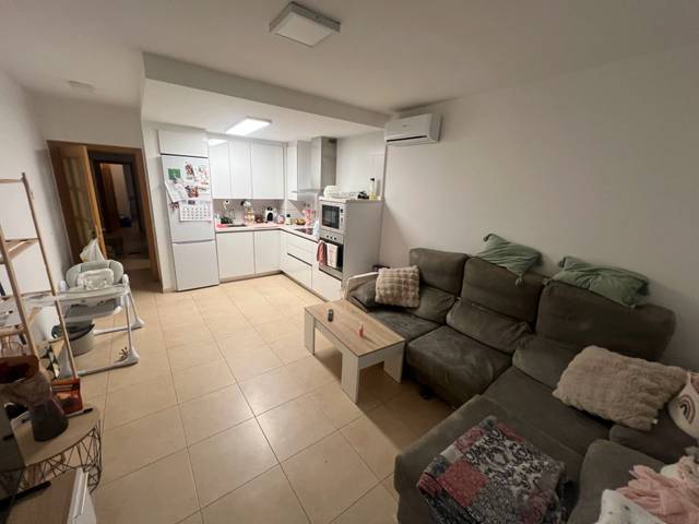 Piso en Alquiler en Calle la Molina, 113 en Roquetas Pueblo