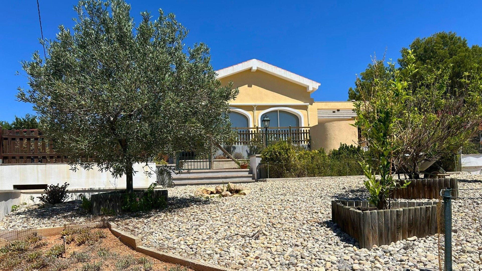 Country house for sale in Gea y Truyols