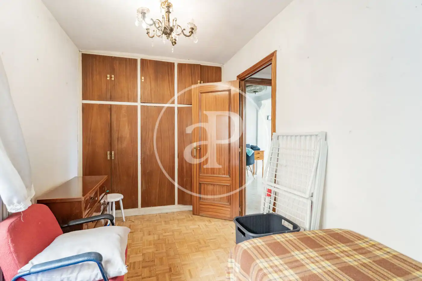 Habitación de Ático en venta en Madrid con Calefacción y Terraza